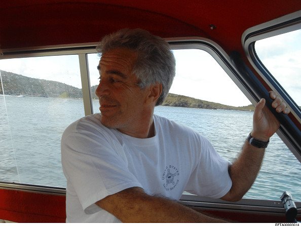 Jeffrey Epstein emails show Prince Andrew Buckingham Palace invite.