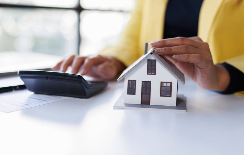 Most investors don't buy houses with 100 per cent cash, they take a loan from the bank, often only footing 20 per cent of the bill up front. Pic: Shutterstock