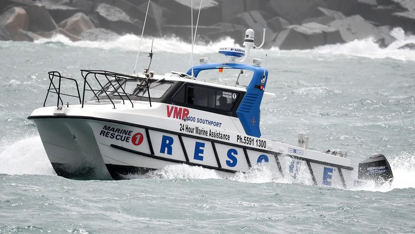 The search for a fisherman missing off the Queensland coast has been expanded into northern NSW. 