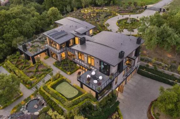 Built in 2021, the Saratoga home offers extensive amenities on its more than four-acre lot, including a pool, a putting green, and a fountain.Source: Courtesy Beyond RE Marketing