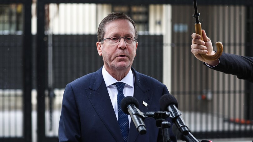 Isareli President Issac Herzog addresses the media during a ceremony in Bondi Beach.