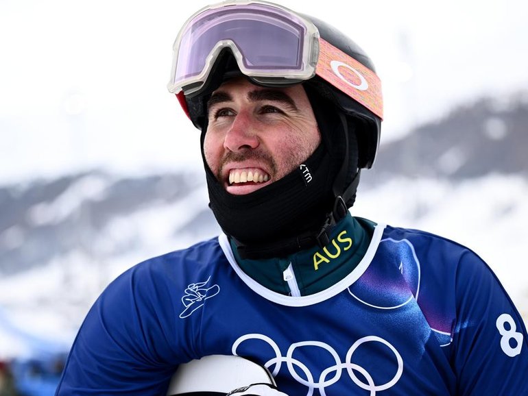 Snowboarder Cam Bolton has broken his neck in training at the Winter Olympics. (Dan Himbrechts/AAP PHOTOS)