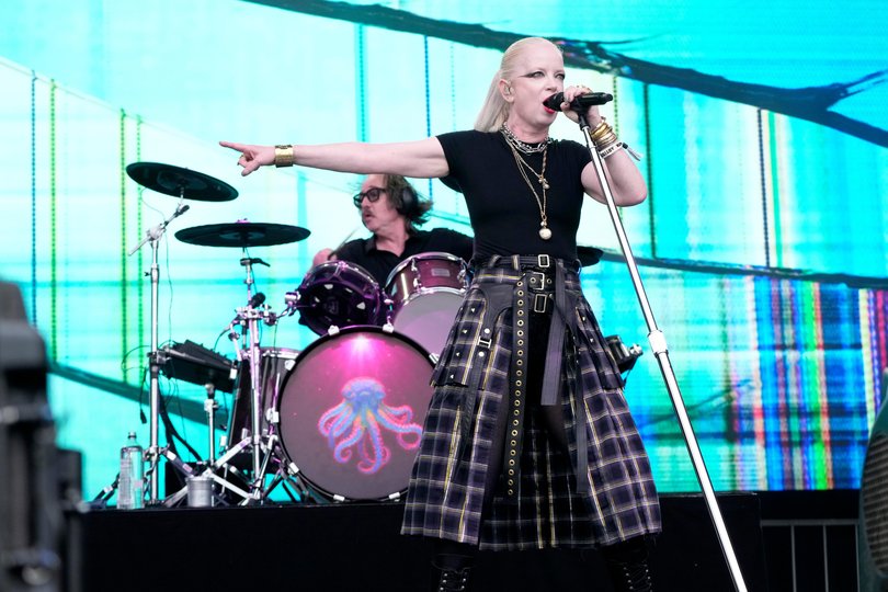  Shirley Manson and Butch Vig from Garbage perform at the 2025 Ohana Music Festival in California. 