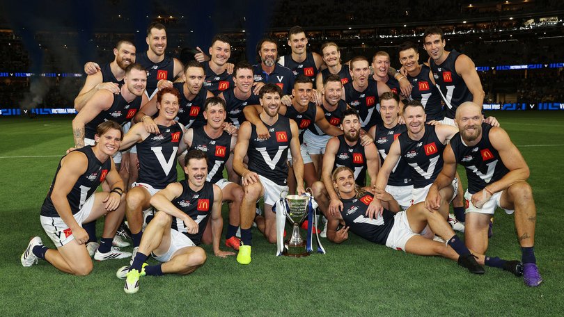 The winning Victorian team.