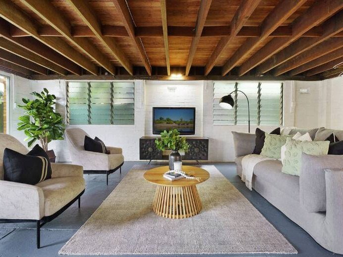 Mid century modern bones before the restoration.