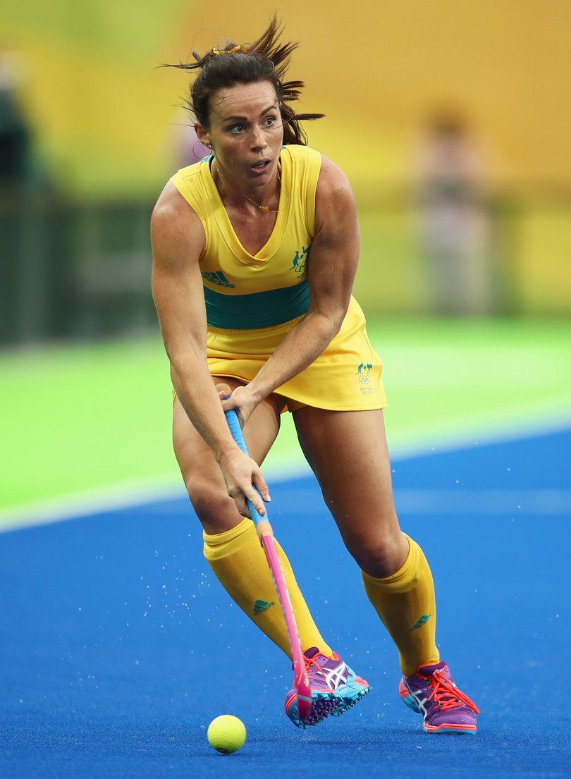 Georgie Parker playing for the Hockeyroos.