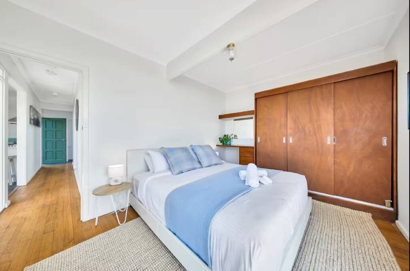 Master king room Pic AirBnb