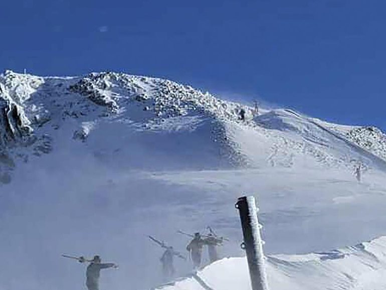 Ten skiers are missing after an avalanche in California. (AP PHOTO)