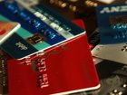 Twentysomethings are flocking to apply for credit cards, leading to a surge in credit card arrears. (Stephanie Flack/AAP PHOTOS)