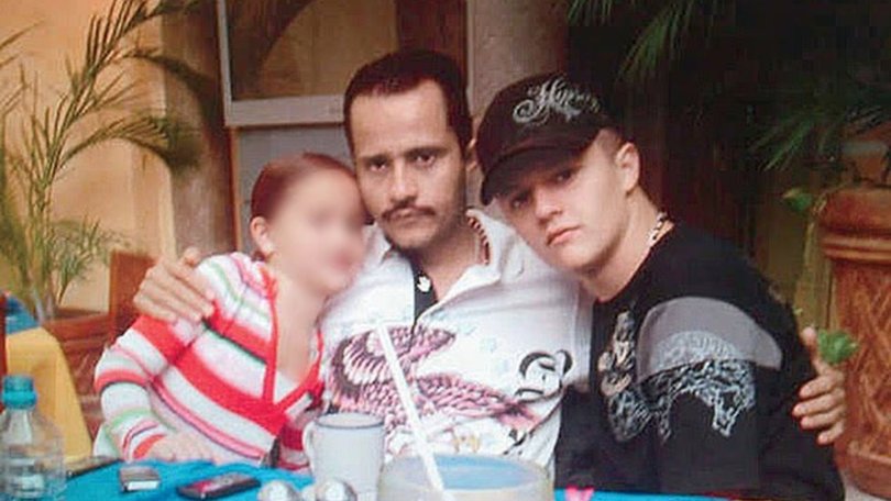 El Mencho pictured with his son and one of his daughters