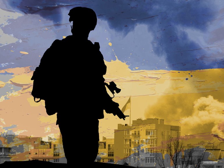 Australian Army soldiers have been training Ukrainians in the UK, but MP Oleksii Goncharenko
says that should be happening in the war torn country.