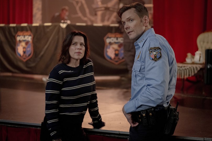 Neve Campbell and Joel McHale in Scream 7.