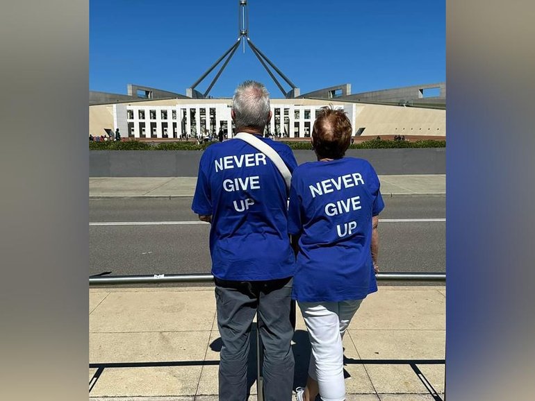 Mike O'Hehir and his wife Gai have taken the fight against MND to Canberra. (PR IMAGE PHOTO)