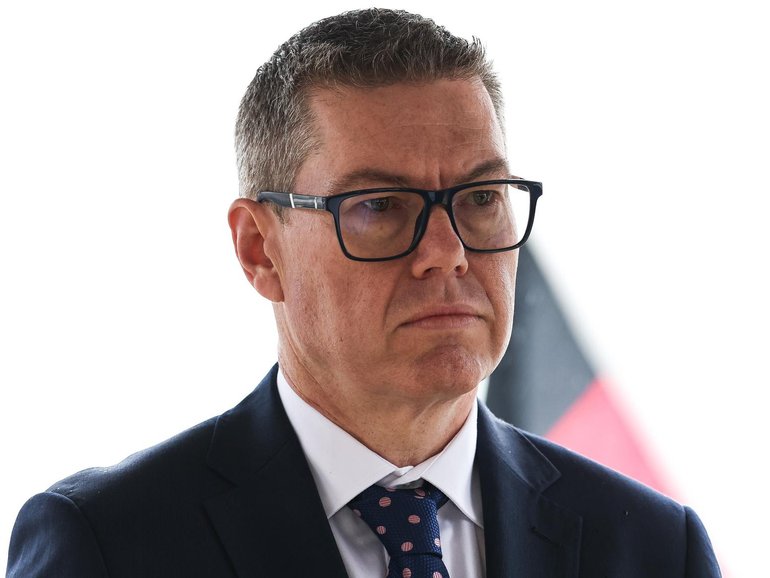 Defence Industry Minister Pat Conroy says Labor is not to blame for a surge in support for Pauline Hanson’s One Nation.