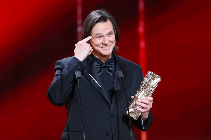 PARIS, FRANCE - FEBRUARY 26: Jim Carrey accepts the Honorary Cesar Award  during the 51st Cesar Film Awards at L'Olympia on February 26, 2026 in Paris, France. (Photo by Stephane Cardinale - Corbis/Corbis via Getty Images)