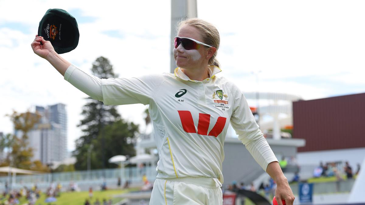 Alyssa Healy does not bat for one last time as Australia cruise to 10-wicket win in Test against India Alyssa Healy does not bat for one last time as Australia cruise to 10-wicket win in Test against India
