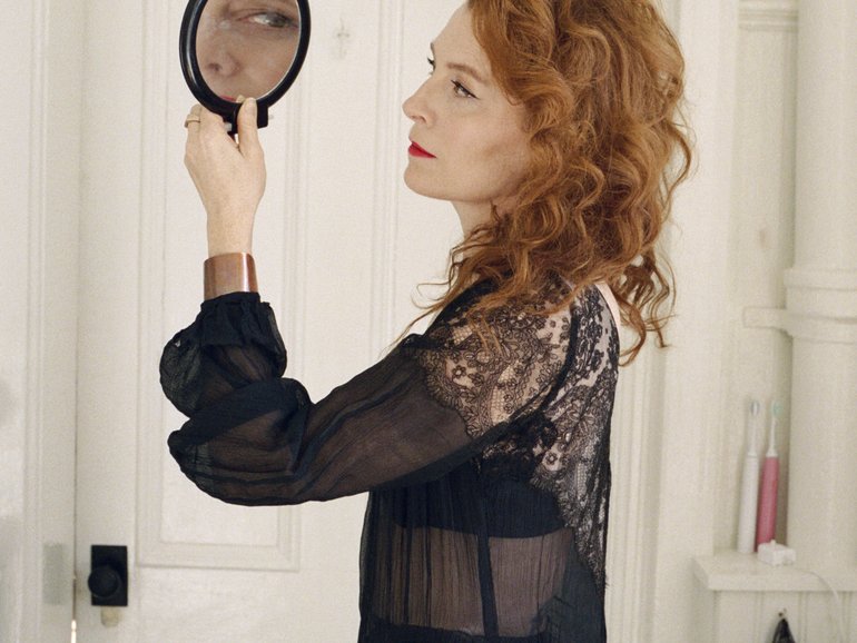 Bassist and photographer Melissa Auf der Maur at her home and studio in Hudson, New York, February 2026. Writing a memoir was a reckoning, Auf der Maur says — for herself and for her 14-year-old daughter as she navigates toward adulthood and learns more about her mother’s past. (Lucia Bell-Epstein/The New York Times)