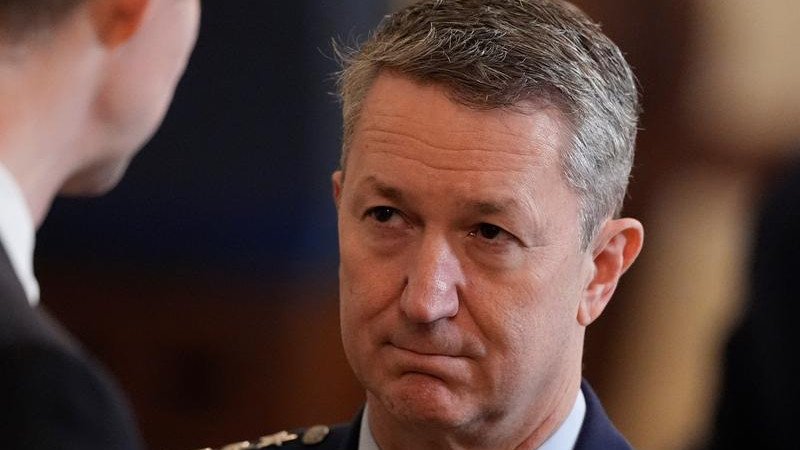 General Dan Caine says the US is targeting Iranian mine-laying vessels and mine storage facilities. 