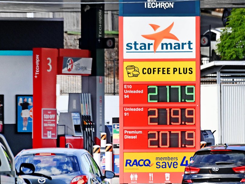People are starting to stock up on fuel, thought Labor says this is unnecessary. Picture: NewsWire / John Gass