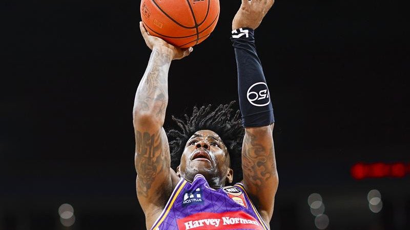 Kendric Davis led the way for the Sydney Kings with 35 points. (Mark Evans/AAP PHOTOS)