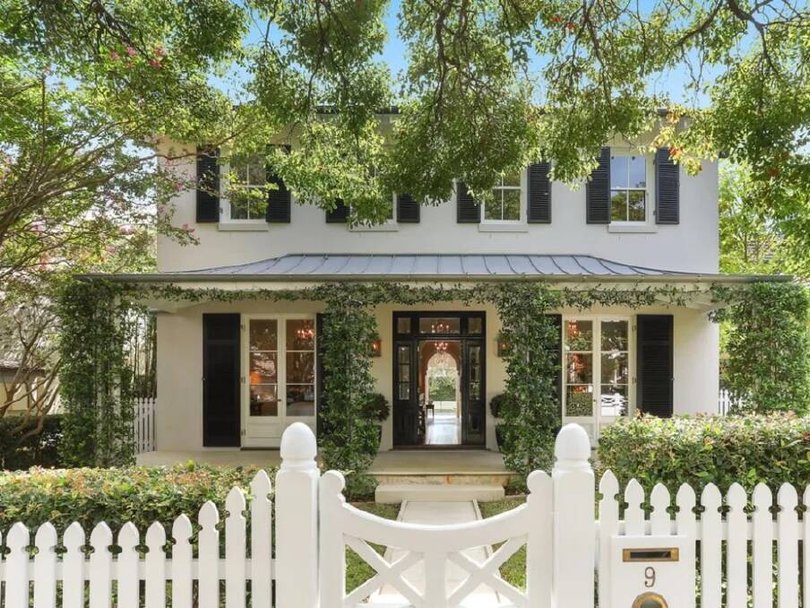 She sold a five-bedroom Vaucluse home shared with ex-husband Lee Henderson in March 2020 for $6.675 million.