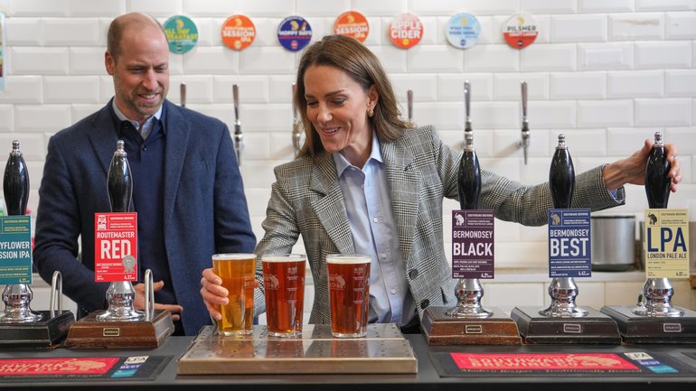 Kate, Princess of Wales, and Prince William visited a London brewery where they got behind the bar.