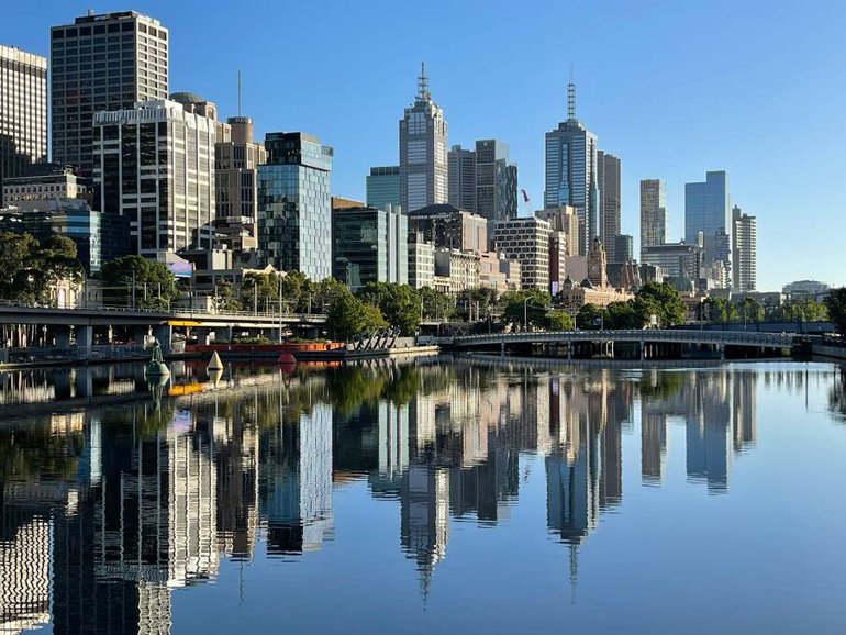 Melbourne along the Yarra River. Photo by Andy Wang on Unsplash