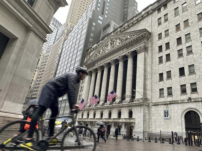 All three major US stock indexes have logged daily and weekly declines. (AP PHOTO)