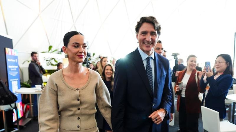 Pop star Katy Perry and former Canadian prime minister Justin Trudeau began dating in 2025. (AP PHOTO)