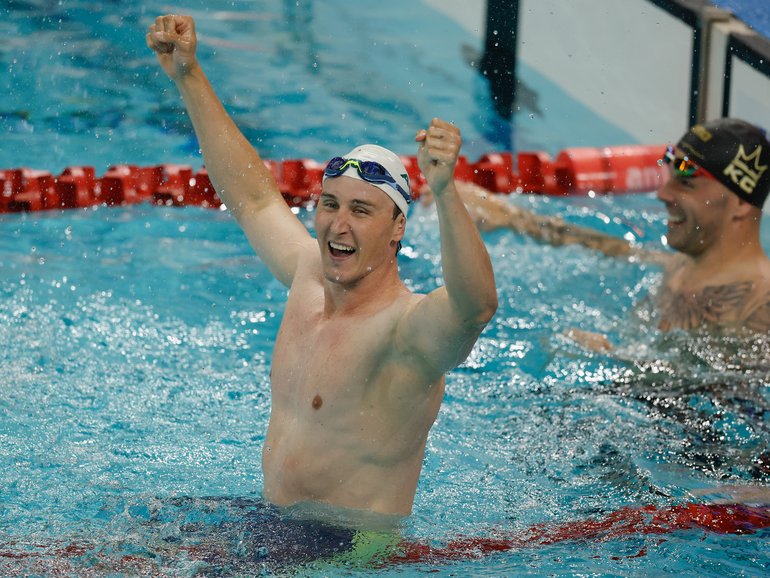 Cameron McEvoy celebrates after winning the gold medal in the Men's 50m Freestyle Final during day two of the China Open Swimming Championship.