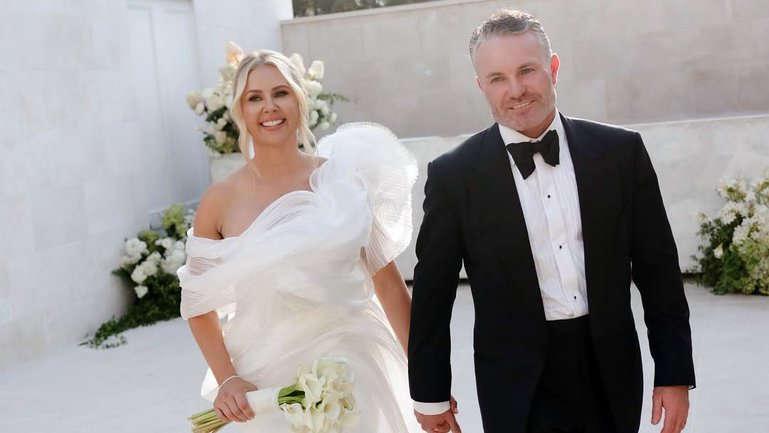 Sydney glamour pair Kyara and Clayton Larcombe have split.