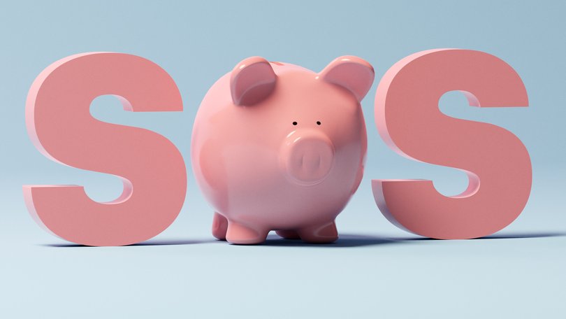 Fund members watching the war blast a hole in their savings have been urged to look through the chaos and refrain from snap investment decisions that could rob them of the benefits of a market rebound.