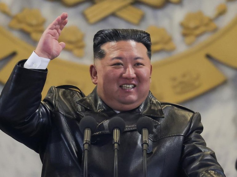 Kim Jong-un rejects the idea that nuclear disarmament of North Korea can be exchanged. (EPA PHOTO)