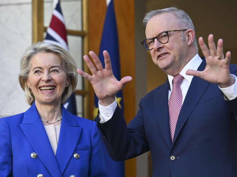 Prime Minister Anthony Albanese MP greets the President of the European Commission, Ursula von der Leyen.