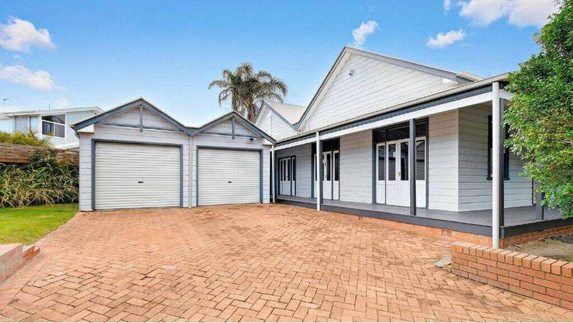 Daniel Johns purchased the beachside pad in 1996 for $360,000.