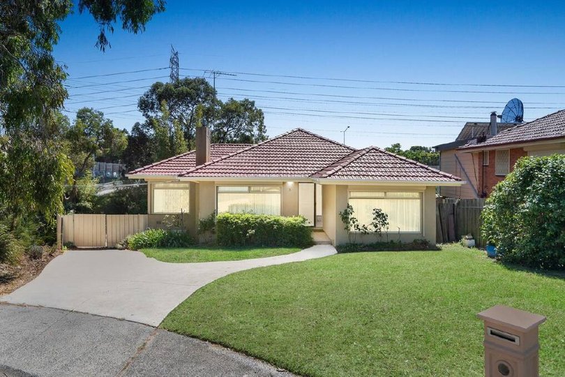 Danny Hewitt is listed as the selling agent for 5 Adrian Street, Chadstone, VIC 3148 which sold for $1,150,000