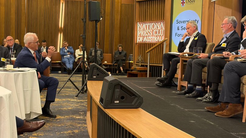 Malcolm Turnbull challenges Hugh Jeffrey at the security conference.