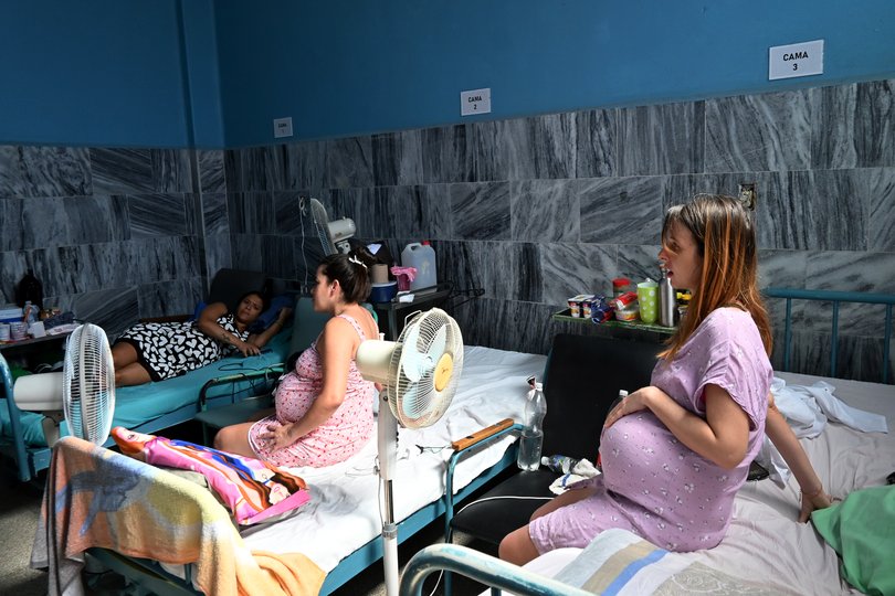 Pregnant women receiving care at the Eusebio Hernndez University Gynecological and Obstetric Hospital in Havana on March 23, 2026.