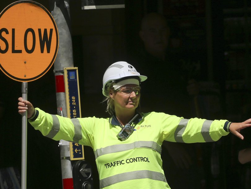 The International Energy Agency has suggested people around the world drive less, and slower, to conserve fuel. Picture: NewsWire / Glenn Campbell