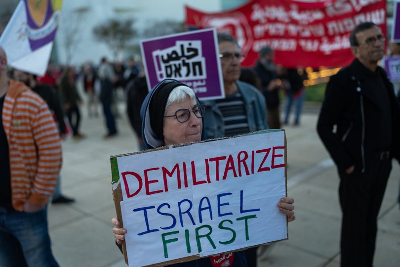 Iran has continued firing waves of drones and missiles at Israel after the United States and Israel launched a joint attack on Iran early on February 28th. (Photo by Erik Marmor/Getty Images)