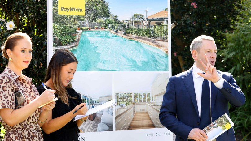 Auction rates have plunged as confidence disappears.