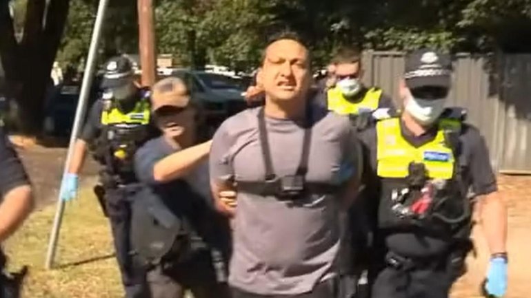 Dezi Freeman was arrested in 2021 outside the Myrtleford court house, after attempting to put former Victoria Premier Daniel Andrews on pseudo-trial for treason. 7 News
