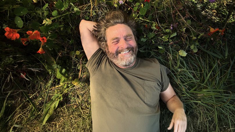 This is a Gardening Show with Zach Galifianakis.