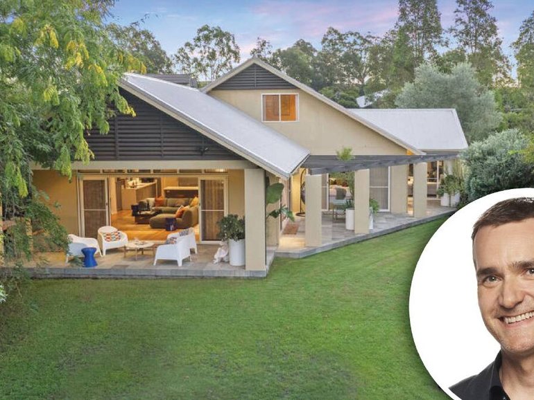 Married at First Sight relationship expert John Aiken has listed his weekend retreat in Pokolbin in the Hunter Valley.
