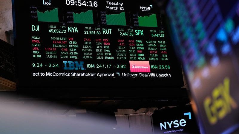 Nine out of 11 major S&P 500 sectors on Wall Street have moved higher at the start of trading. (AP PHOTO)