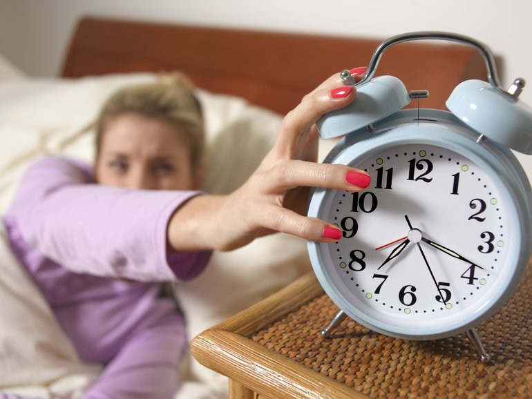 Daylight saving is coming to an end, here is how to avoid ruining your sleep schedule. 
