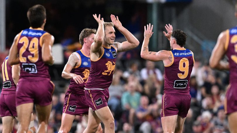 Offseason arrival Oscar Allen (c) made a strong impression for Brisbane as they beat Collingwood. (Darren England/AAP PHOTOS)