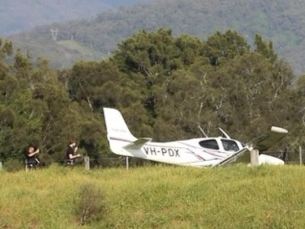 NSW light plane landing goes wrong in terrifying moment.