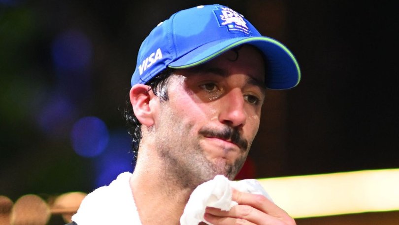 Daniel Ricciardo cut a despondent figure during the Singapore grand prix.