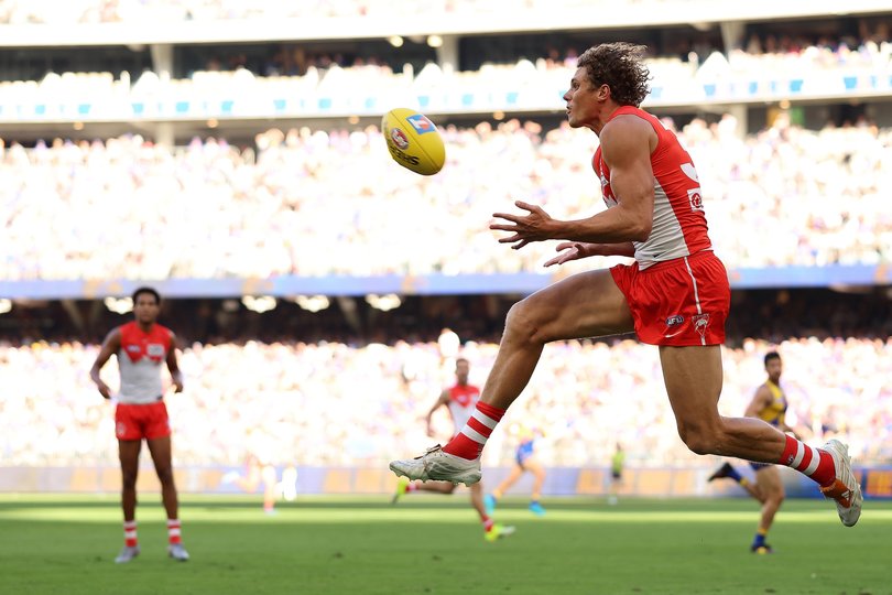 PERTH, AUSTRALIA - APRIL 04: Charlie Curnow of the Swans marks the ball during the round four AFL match between West Coast Eagles and Sydney Swans at Optus Stadium, on April 04, 2026, in Perth, Australia. (Photo by Janelle St Pierre/AFL Photos/via Getty Images)
